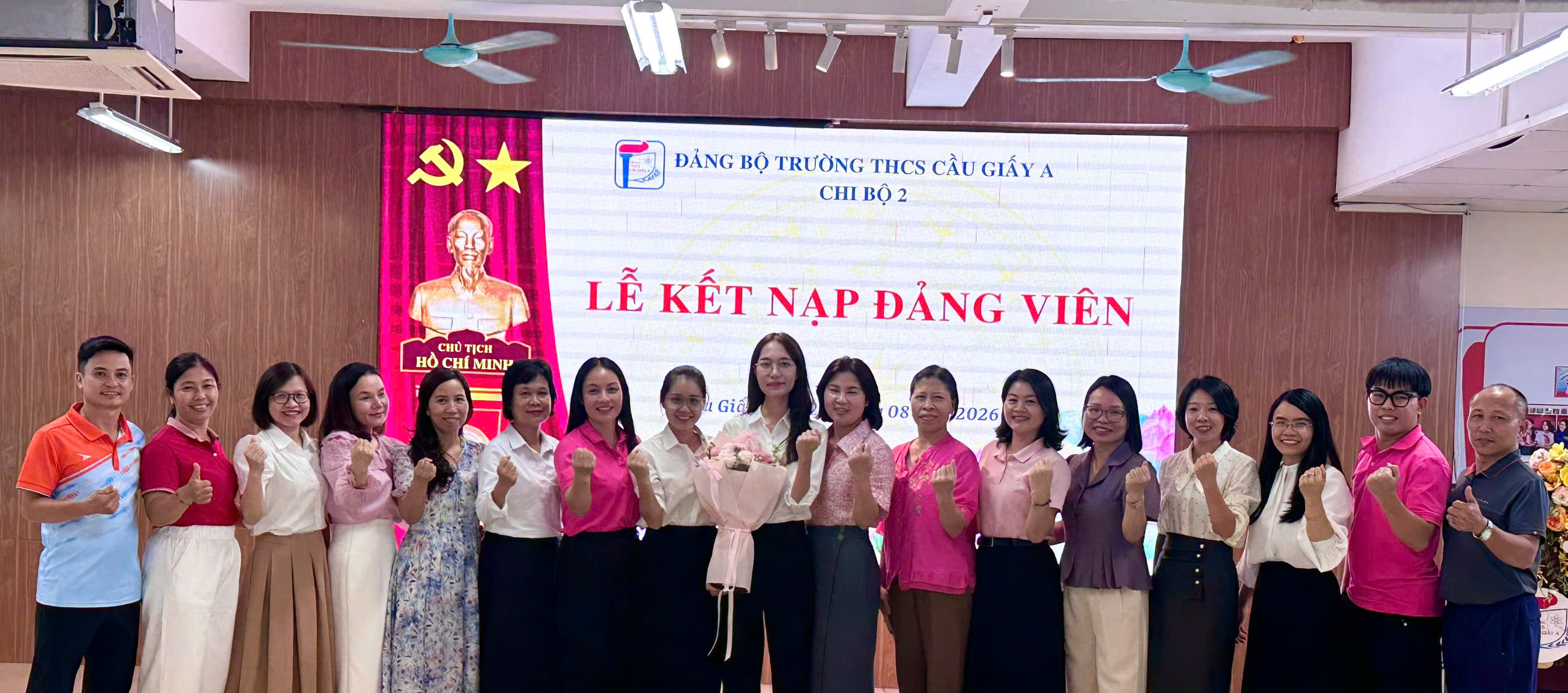 🌟 LỄ KẾT NẠP ĐẢNG VIÊN MỚI VÀ TRAO QUYẾT ĐỊNH CÔNG NHẬN ĐẢNG VIÊN CHÍNH THỨC 🌟