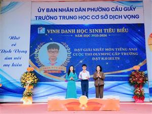🔥 HỌC SINH LỚP 8 "TRƯỜNG LÀNG" DỊCH VỌNG ĐẠT 8.0 IELTS TỪ LẦN THI ĐẦU TIÊN