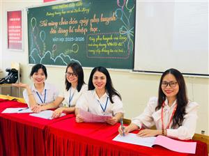 🌸 RỘN RÀNG NGÀY ĐẦU TUYỂN SINH LỚP 6  NĂM HỌC 2025-2026 TẠI TRƯỜNG THCS DỊCH VỌNG 🌸