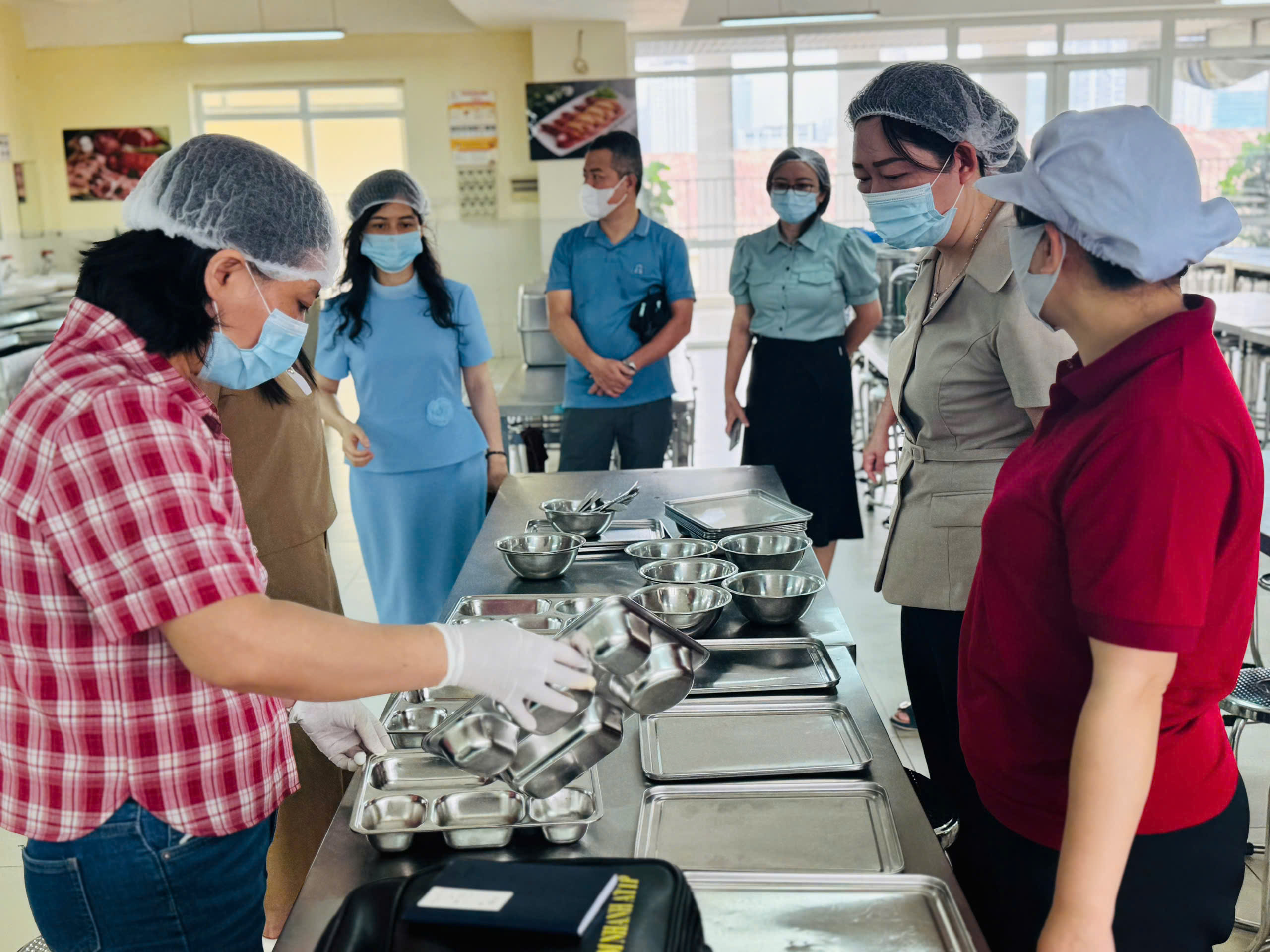 🏫💚 TRƯỜNG THCS DỊCH VỌNG ĐÓN ĐOÀN KIỂM TRA VIỆC THỰC HIỆN CÔNG TÁC Y TẾ; CÔNG TÁC AN NINH, AN TOÀN TRƯỜNG HỌC NĂM HỌC 2025 – 2026 💚🏫  
