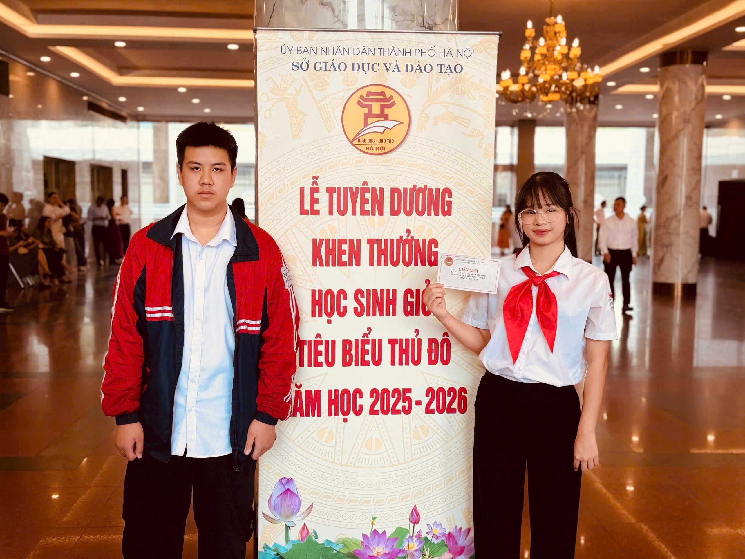 🌟🏆 TỰ HÀO EM NGUYỄN THUỲ DƯƠNG VÀ PHẠM GIA HƯNG TRƯỜNG THCS DỊCH VỌNG - HỌC SINH TIÊU BIỂU THỦ ĐÔ NĂM HỌC 2025 – 2026 🏆🌟  